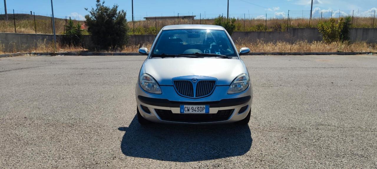 Lancia Ypsilon 1.3 Multijet 16V Platino