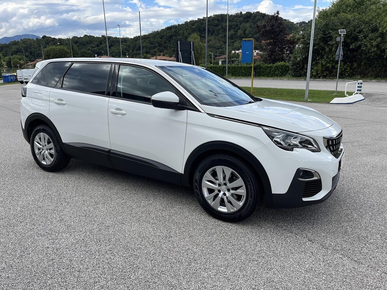 PEUGEOT 5008 1500 DCI 130 CV AUTOM. 7 POSTI