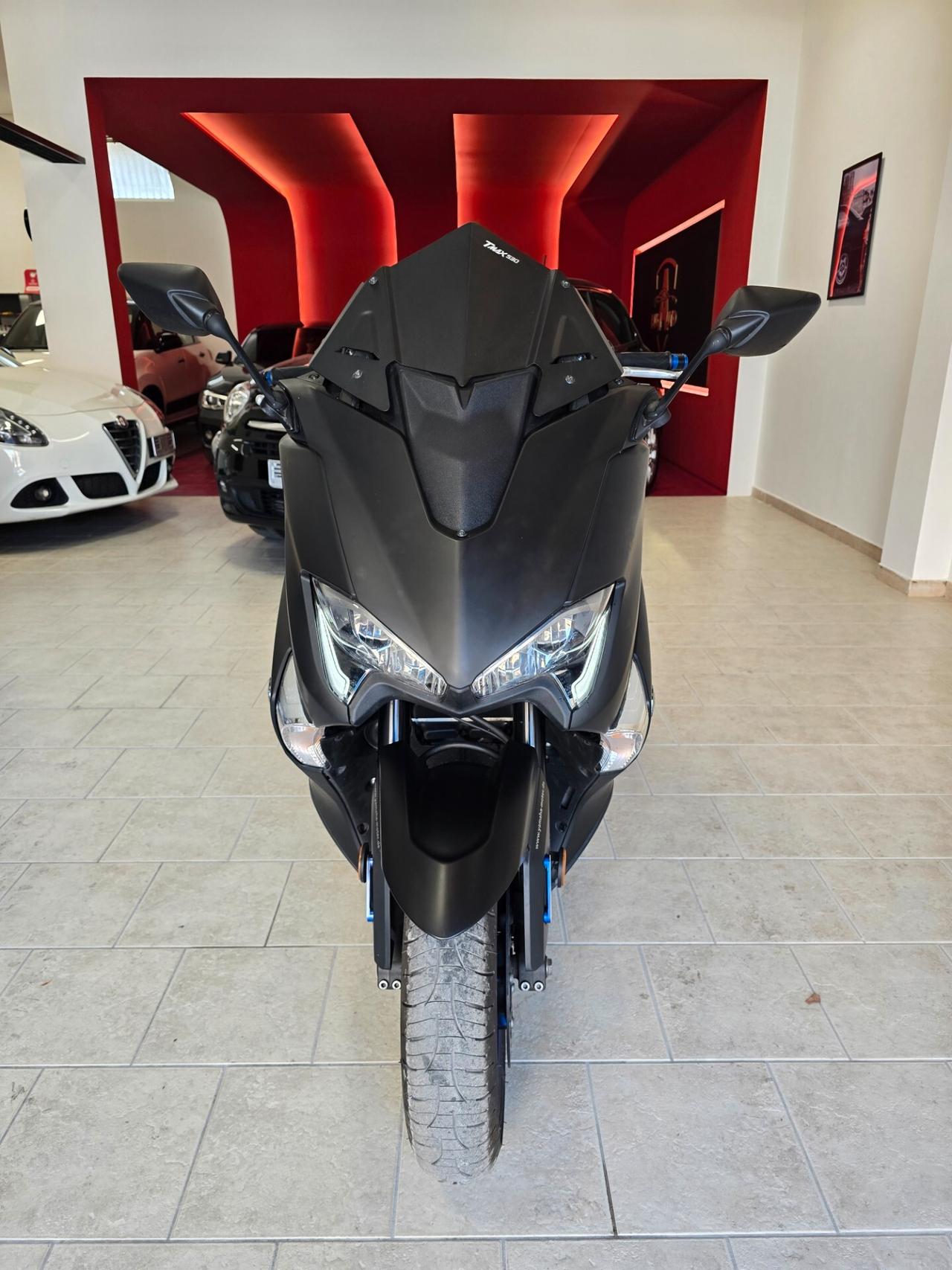 Yamaha TMAX SX