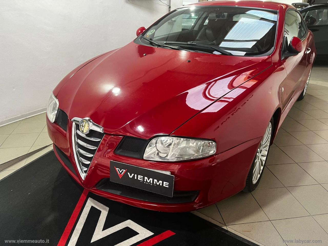 ALFA ROMEO GT 1.9 JTDM 16V Distinctive