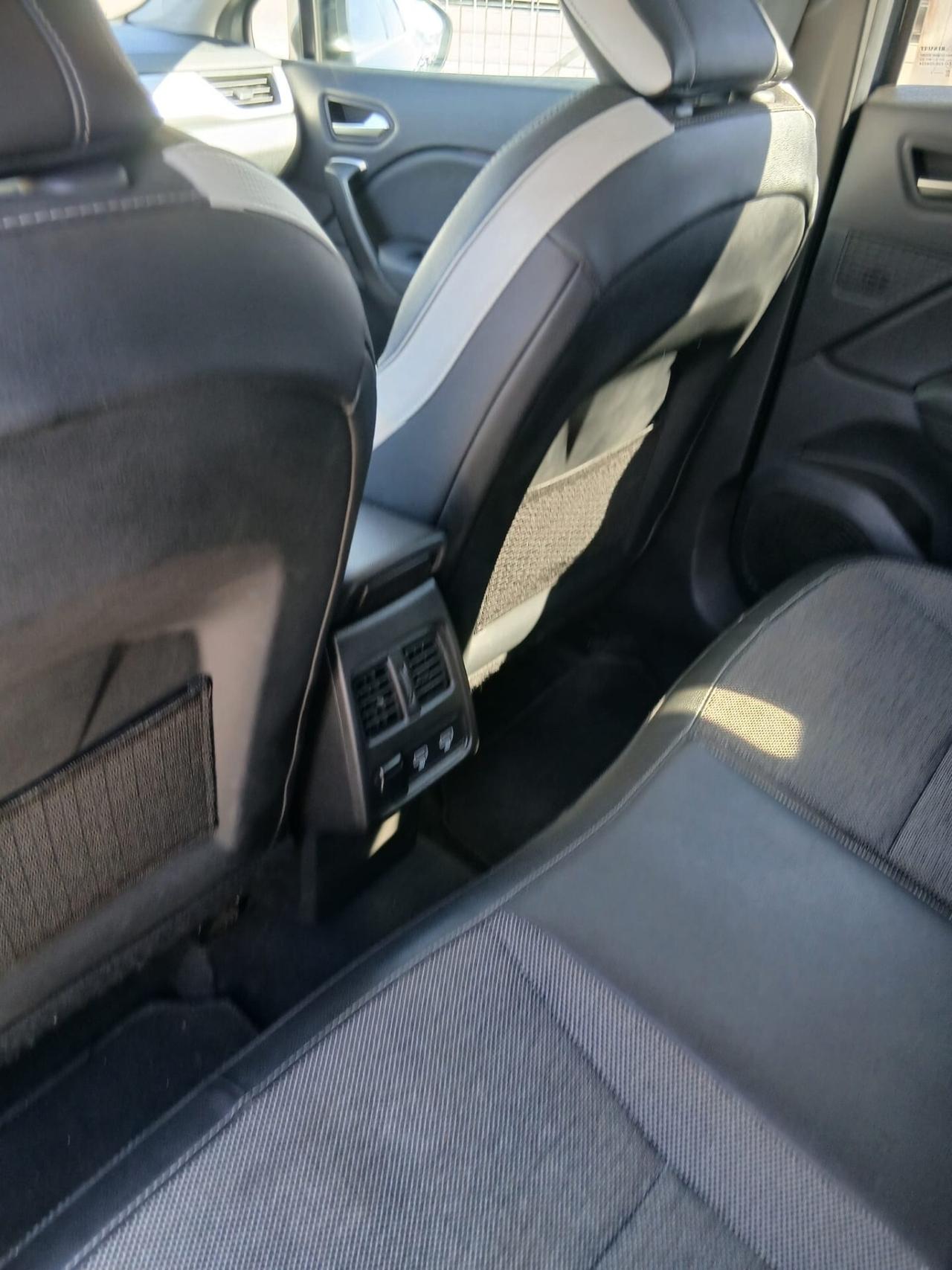 Renault Captur TCe 100 CV GPL FAP Intens