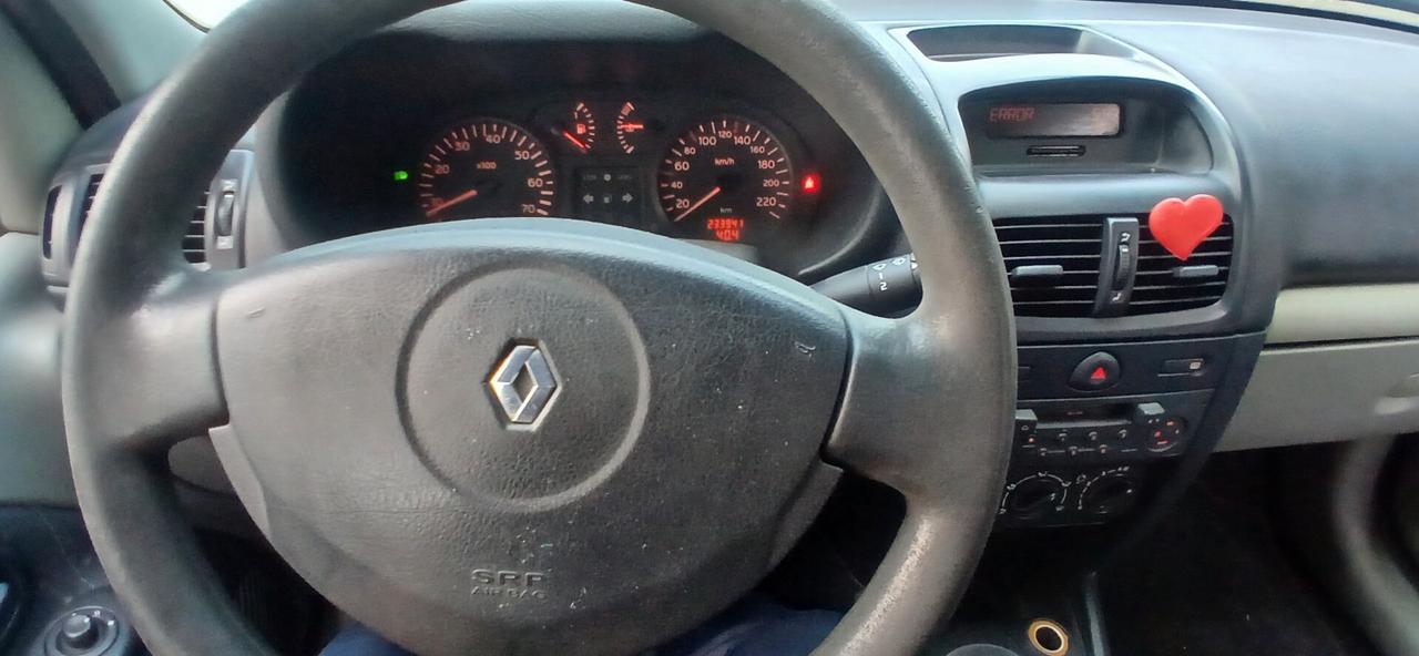 Renault Clio 1.2 cat neopatentati benzina