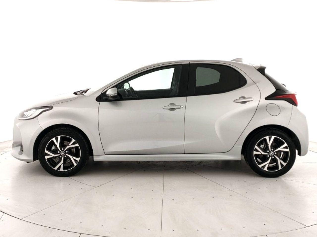 TOYOTA Yaris 1.5h Trend