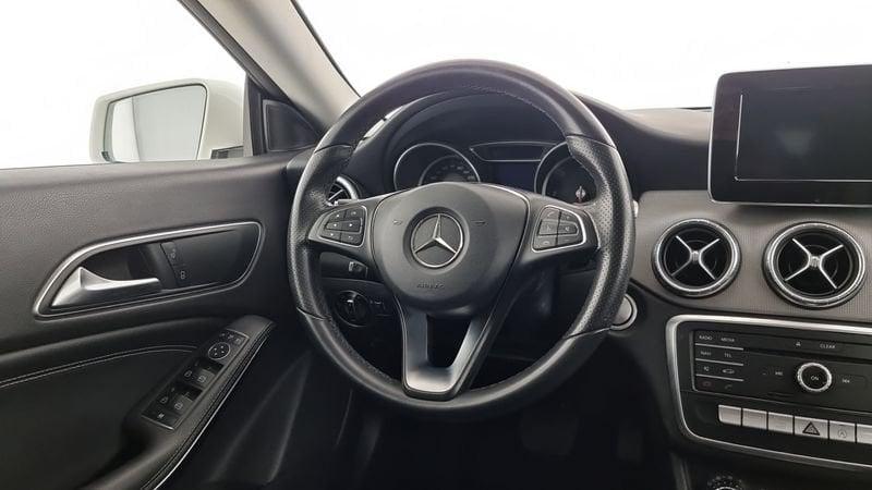 Mercedes-Benz CLA 200 d Shooting Brake Automatic Sport