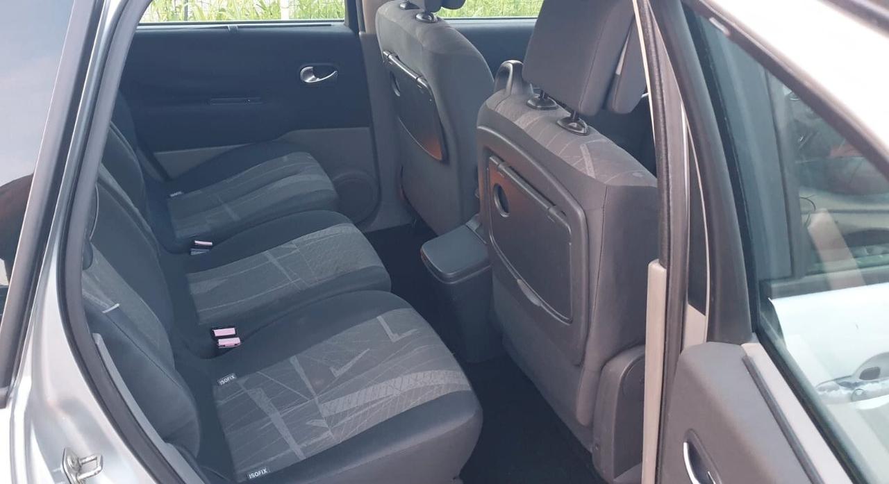 Renault Grand Scenic 1.9 dCi/130CV 7 POSTI