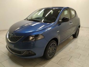 Lancia Ypsilon 1.0 firefly hybrid Gold s&s 70cv