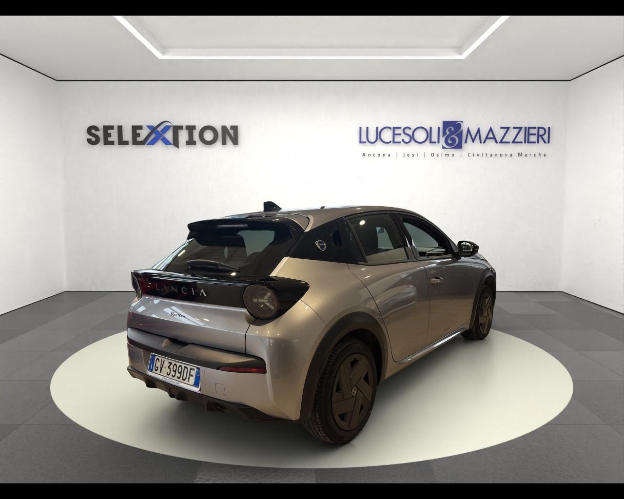 LANCIA Nuova Ypsilon Ibrida My24 Nuova Ypsilon 1.2 100cv Ibrida