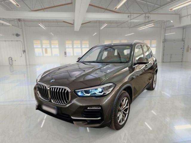 BMW X5 xDrive40d 48V Business