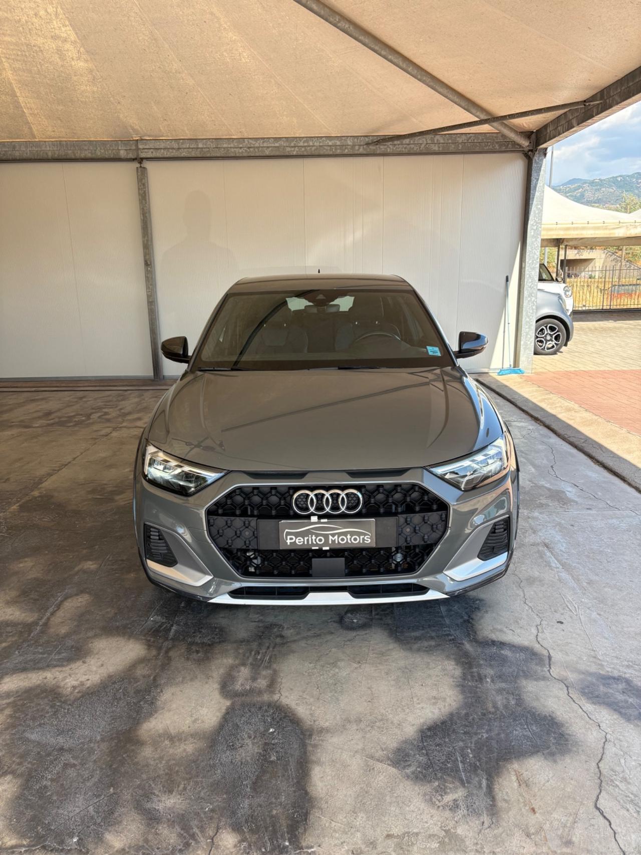 Audi A1 allstreet 30 TFSI Identity Contrast