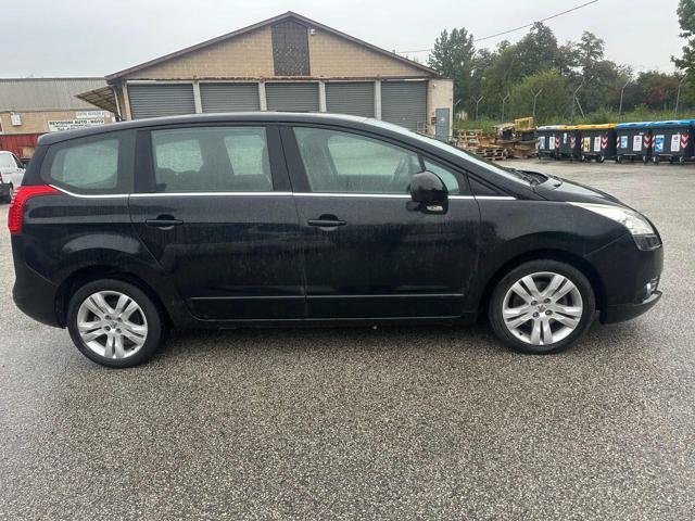 PEUGEOT 5008 1.6 156CV Bellissima Pronta per Consegna