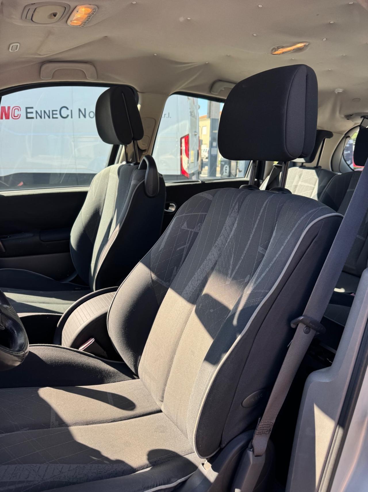 Renault Scenic Scénic 1.5 dCi/105CV Dynamique