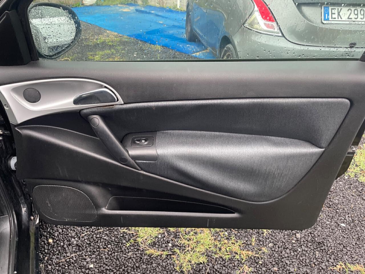 Lancia Ypsilon 1.3 MJT 75 CV Unyca