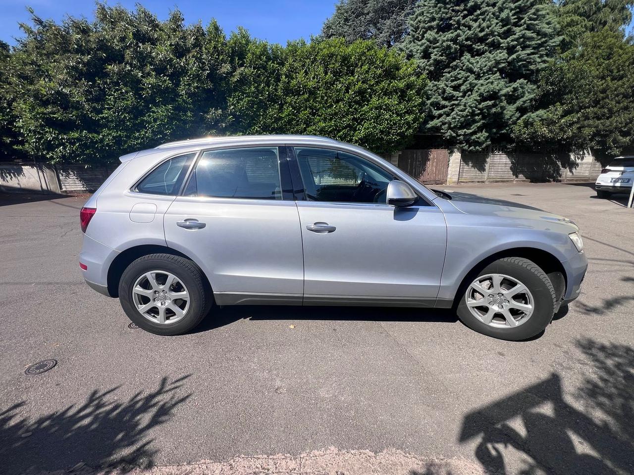 Audi Q5 2.0 TDI Advanced #10692