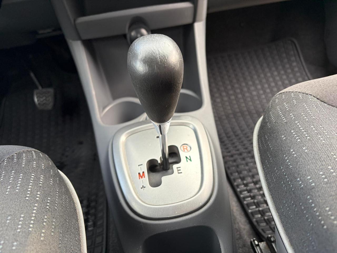 Peugeot 107 1.0 Benzina 68CV 5p. Plaisir automatica