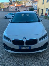 Bmw 2er Active Tourer 218 d Active Tourer Business aut.
