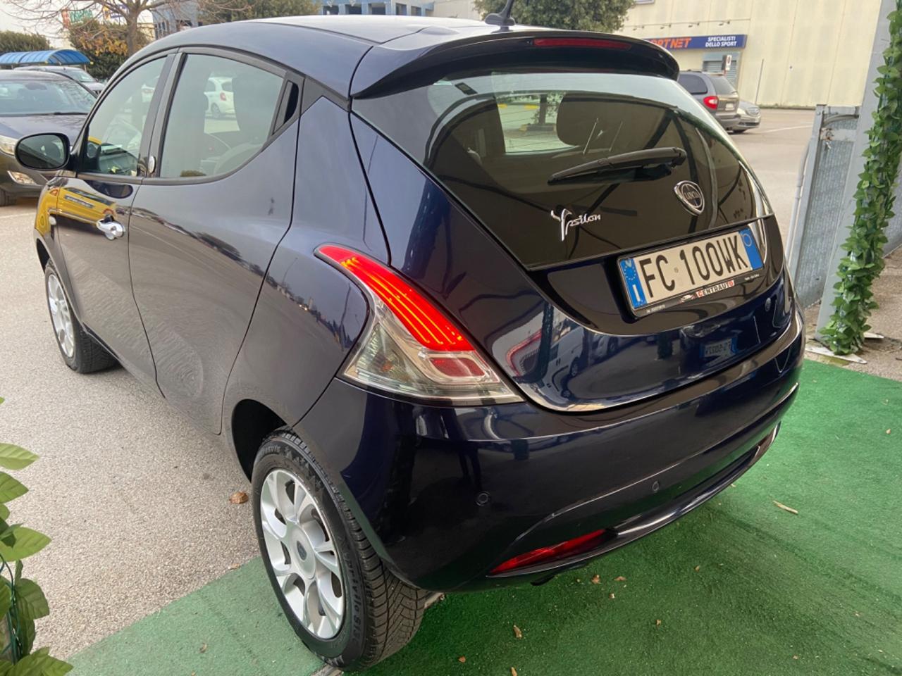Lancia Ypsilon 0.9 85 CV Metano Platinum garanzia