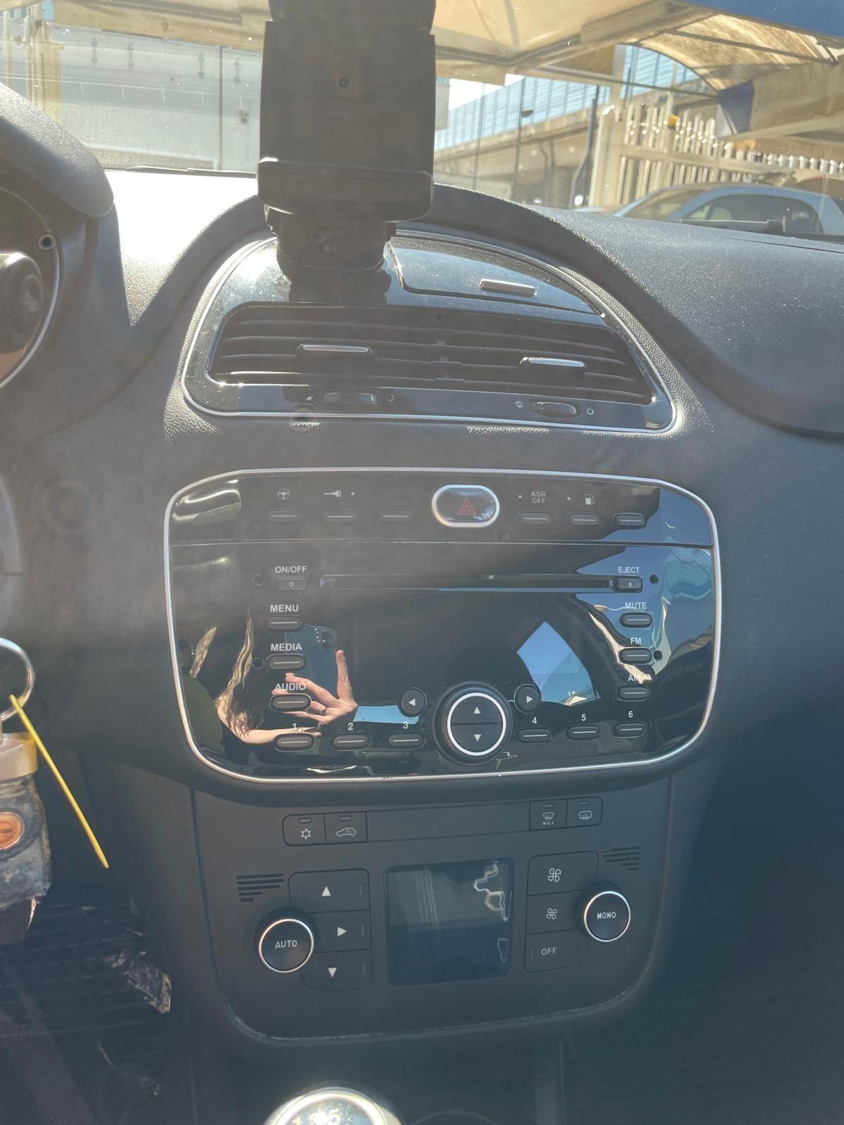 FIAT PUNTO 1.4 BENZ/METANO SENSORI DI PARCHEGGIO...