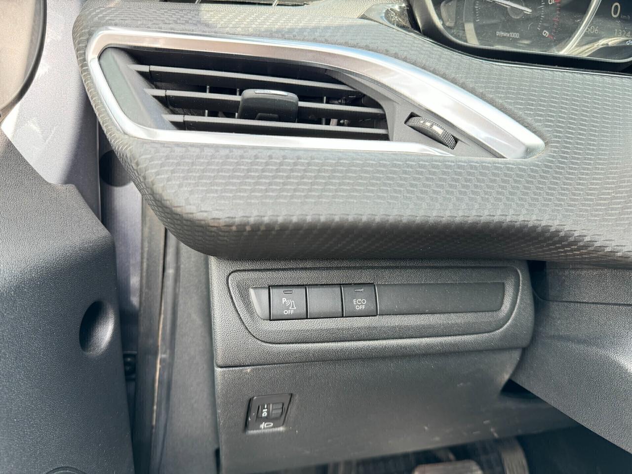Peugeot 2008 BlueHDi 100 S&S AUTOMATICA