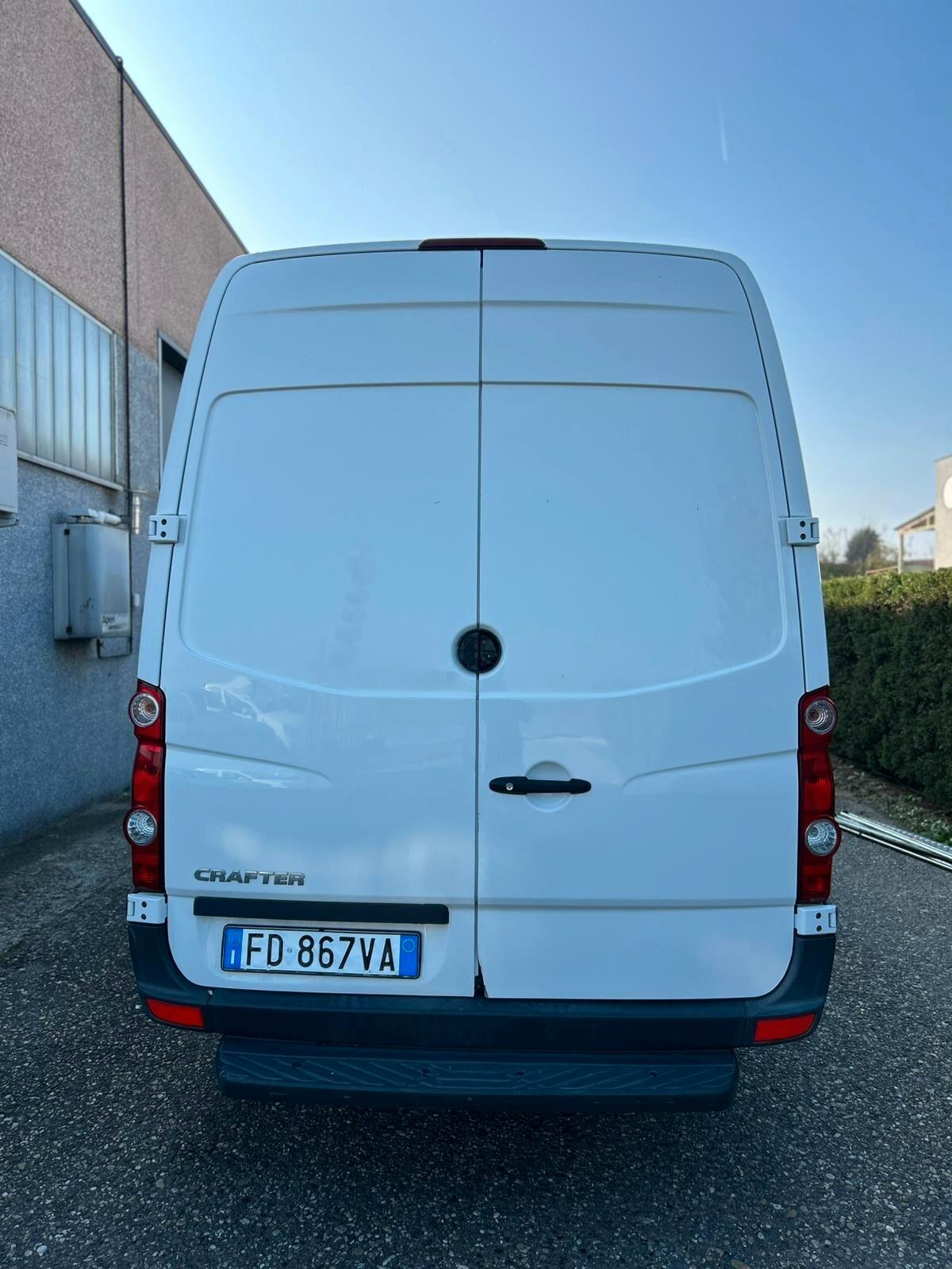 Volkswagen Crafter 35 2.0 TDI 100KW P.L. T.A.