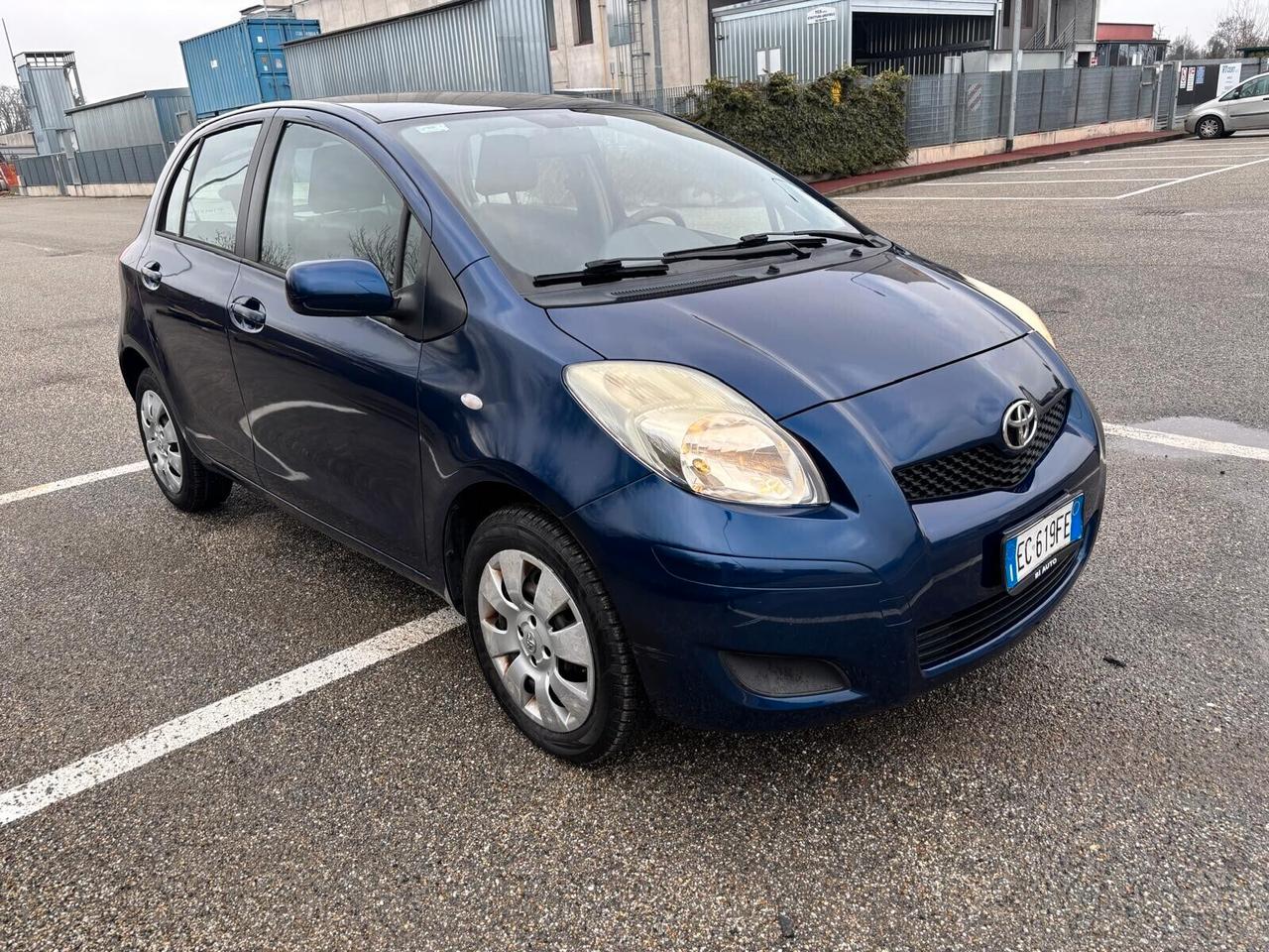 Toyota Yaris 1.0 5 porte Sol TAGLIANDATA TOYOTA CHILOMETRI CERTIFICATI