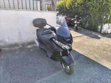 Suzuki Burgman 200