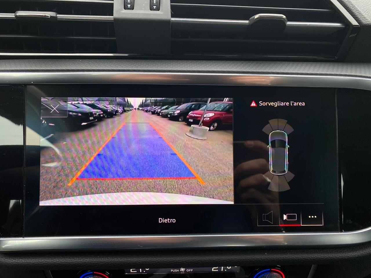 Audi Q3 45 TFSI e S tronic Business