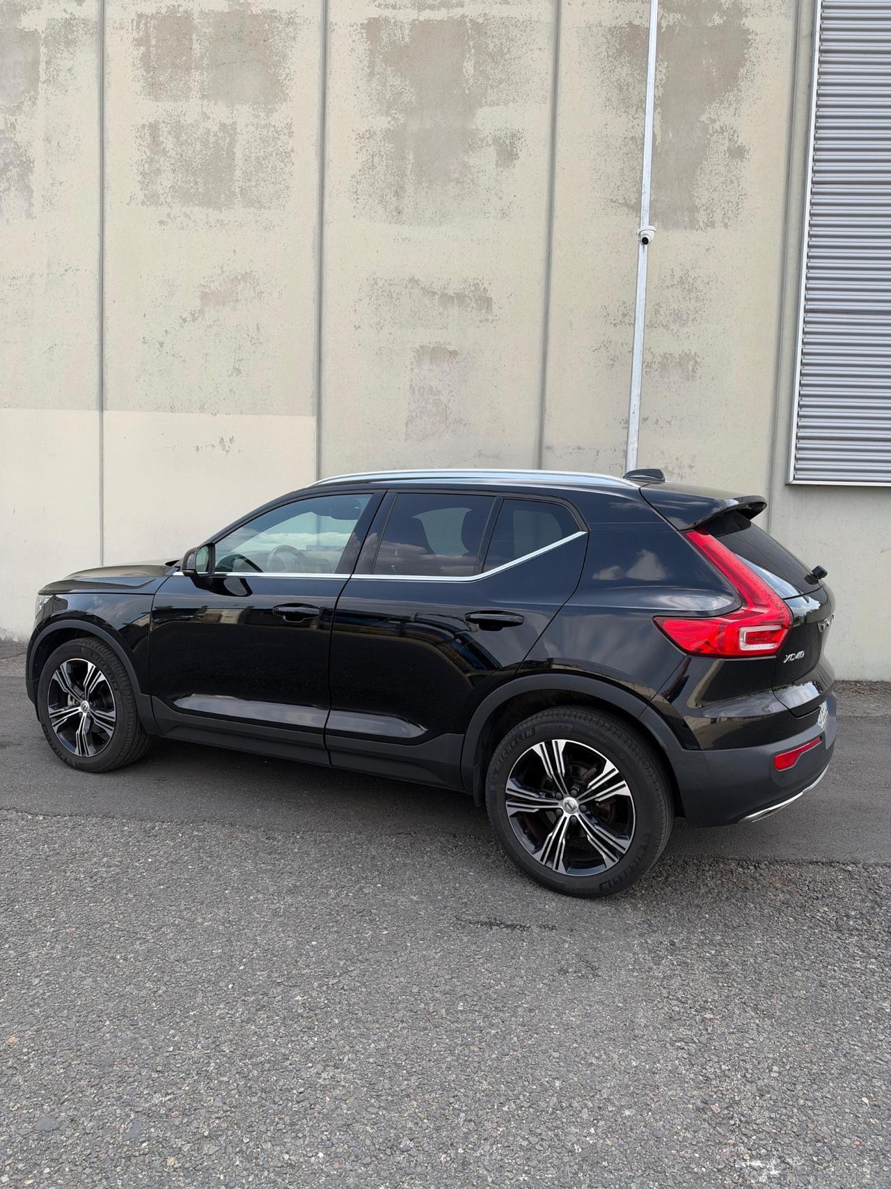 Volvo XC40 T3 Geartronic FULL OPTIONAL