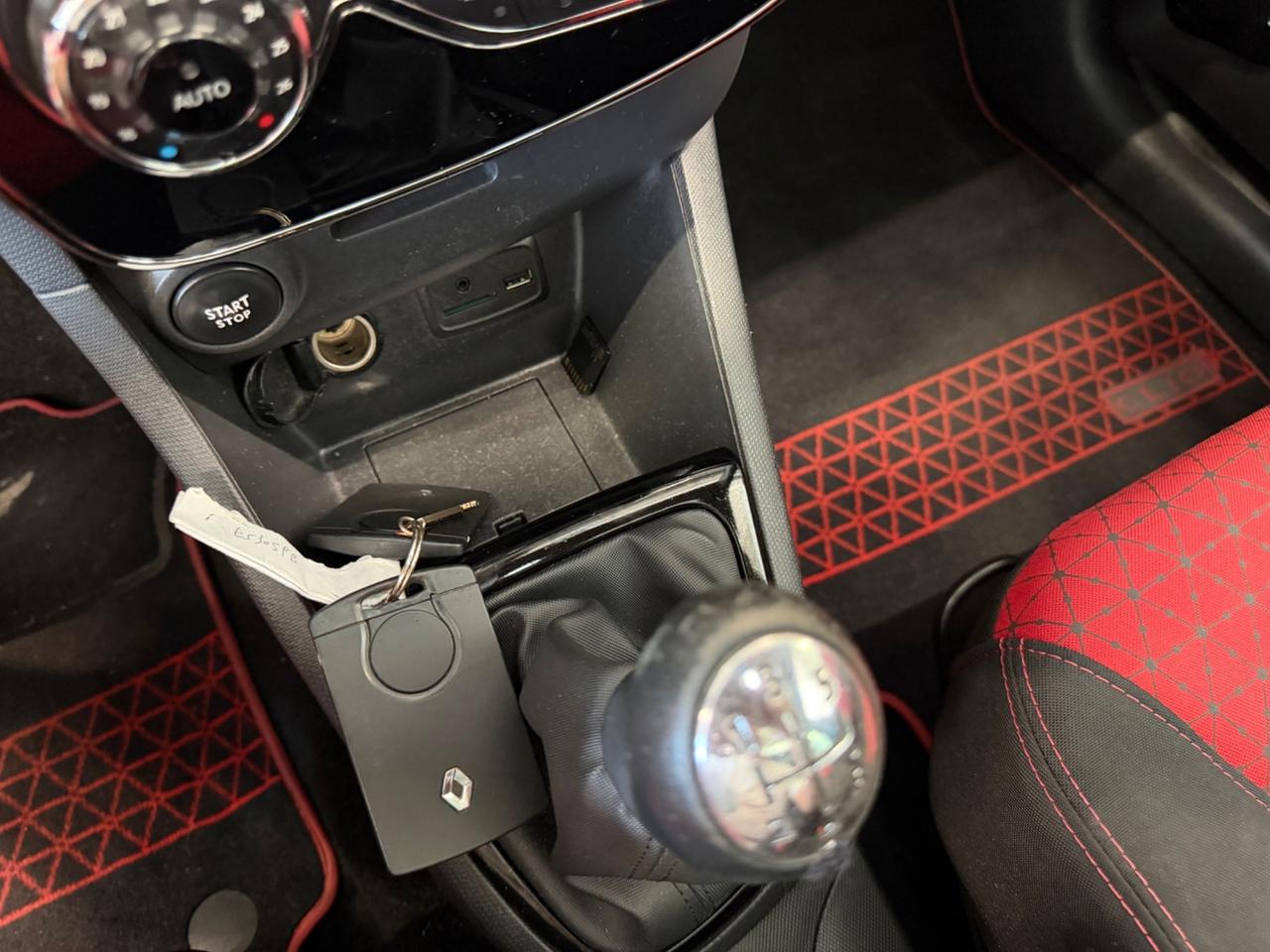 Renault Clio 0.9 TCe 12V 90CV Start&Stop 5 porte Energy