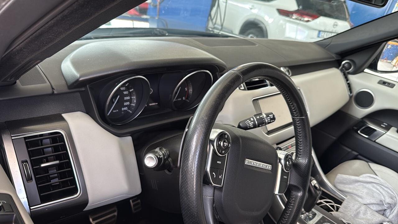 Land Rover Range Sport 3.0 TDV6 HSE