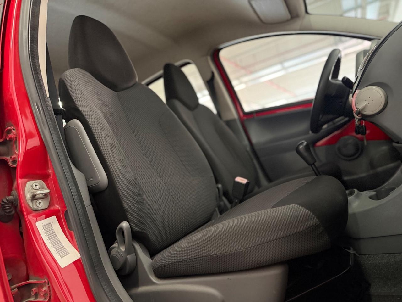 Toyota Aygo 1.0 12V VVT-i 5 porte Sol