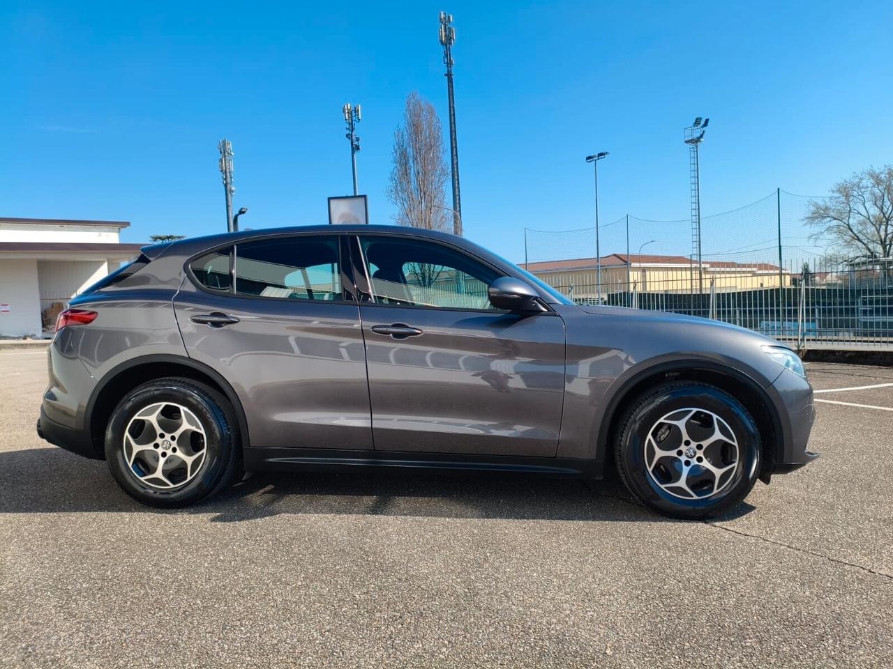 Alfa Romeo Stelvio 2.2 Turbodiesel 190 CV AT8 Q4 Business