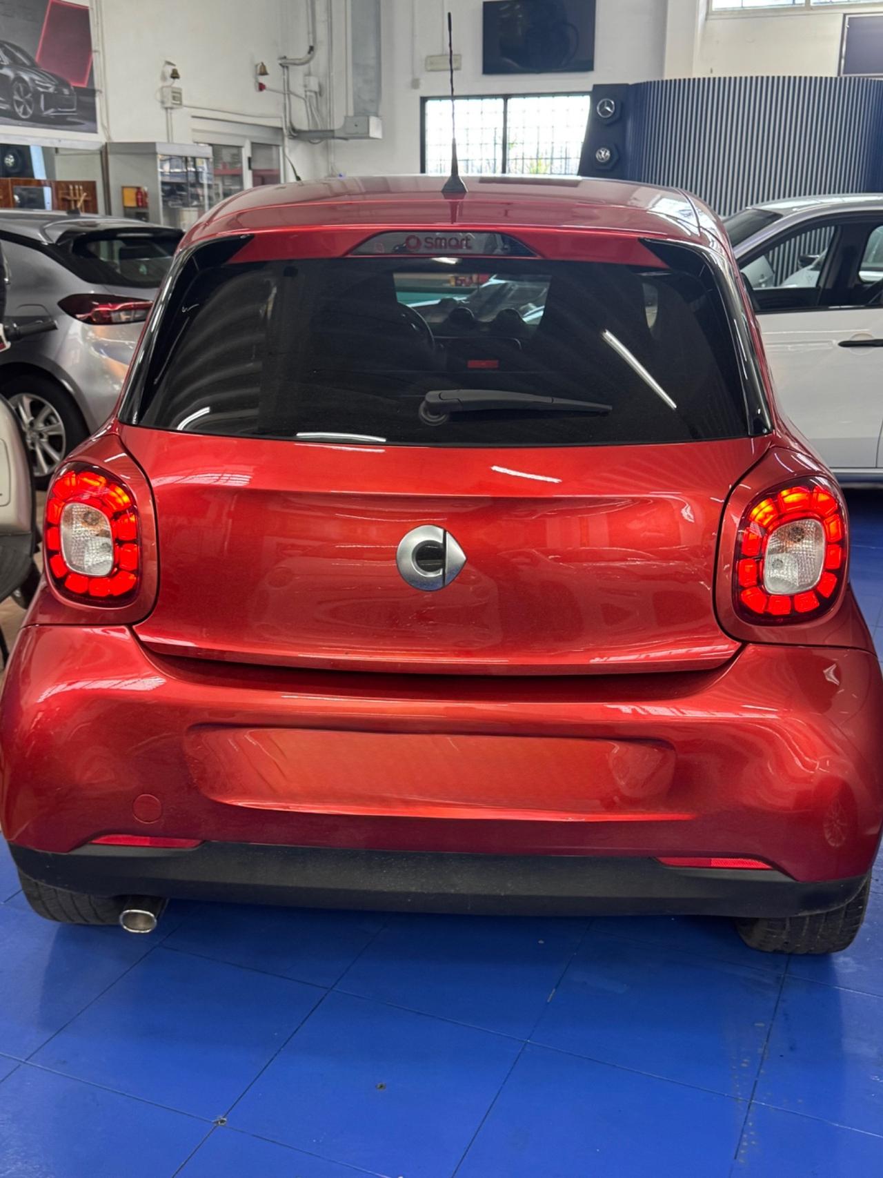 Smart ForFour 70 1.0 twinamic youngster