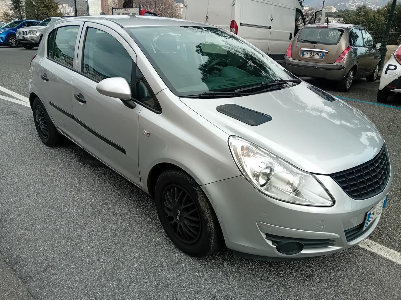 Opel Corsa 1.0 12V 5 porte Club