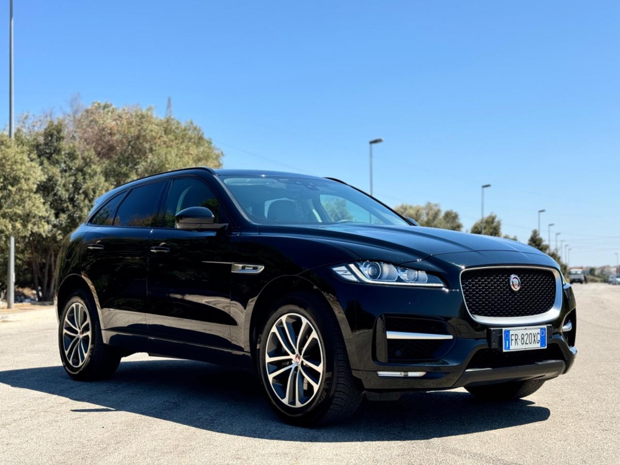 Jaguar F-Pace 3.0 D V6 300 CV AWD aut. R-Sport