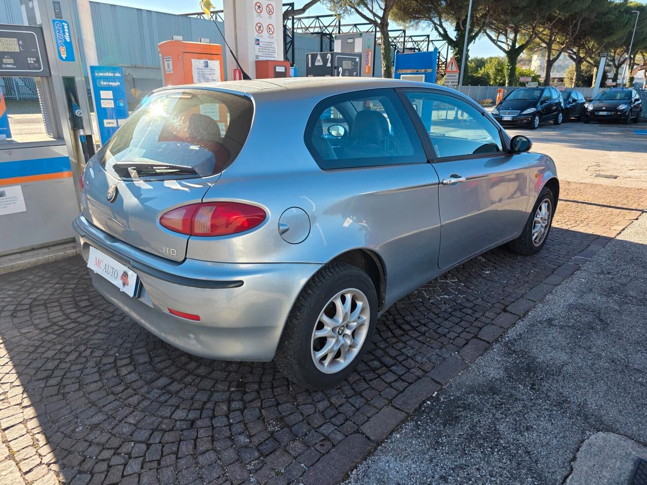 Alfa Romeo 147 1.9 JTD (115 CV) cat 3p. Distinctive