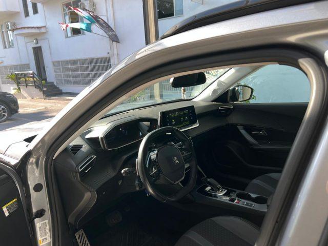PEUGEOT 2008 BlueHDi 130 S&S EAT8 Allure Navi Pack da?189,00