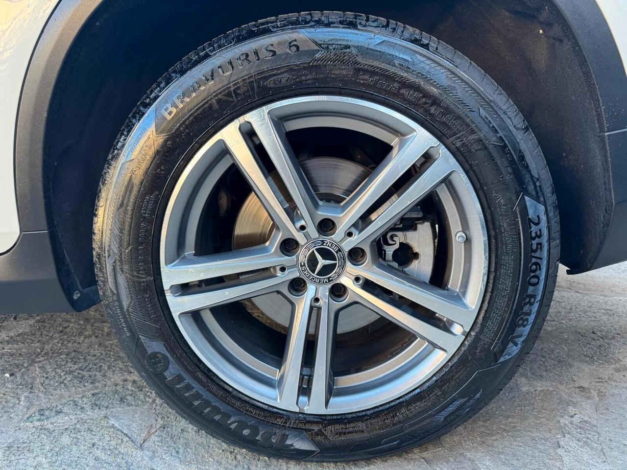 MERCEDES GLC 200 d 4MATIC SPORT
