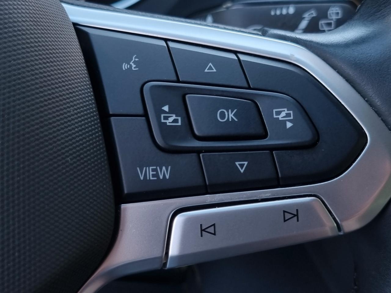 Volkswagen Tiguan II 2021 2.0 tdi Life 122cv