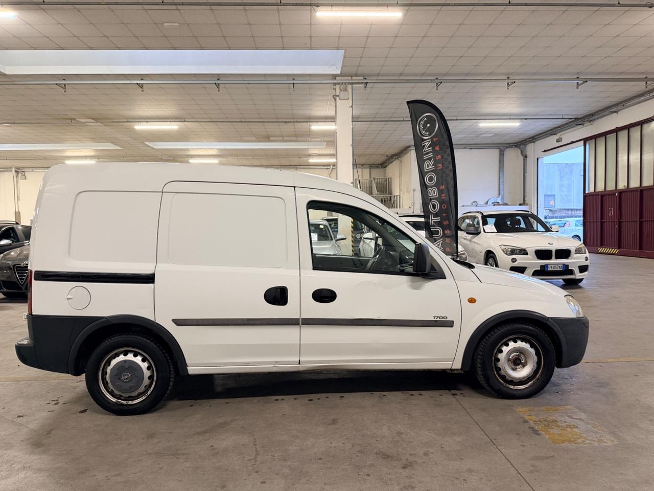 Opel Combo 1.7 DI 4p. Van Vetrato