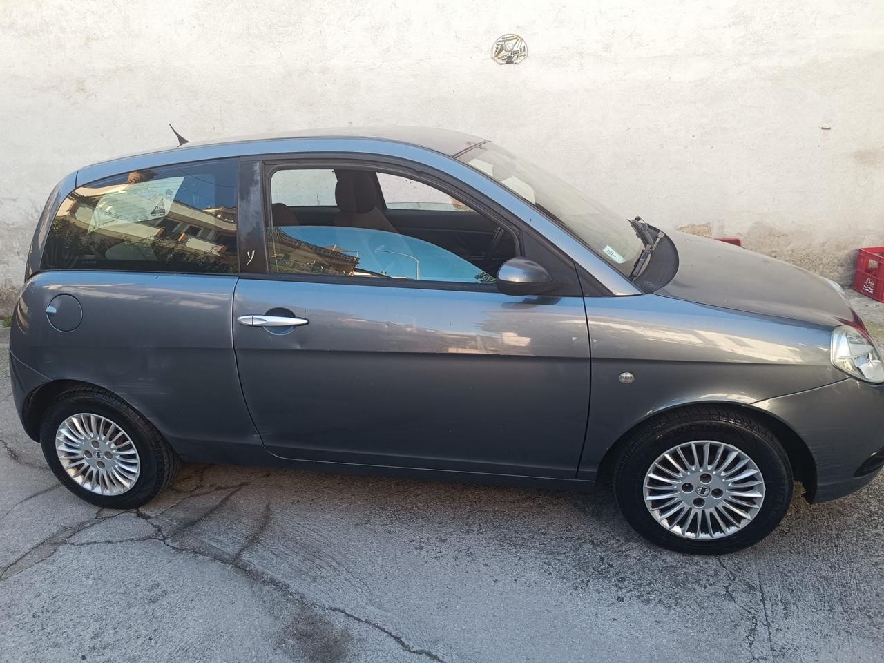 Lancia Ypsilon 1.2 Argento