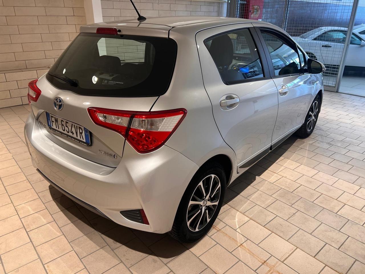 Toyota Yaris 1.5 Hybrid 5 porte Cool 2018