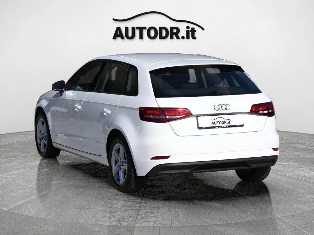 Audi A3 Sportback 30 1.5 G-Tron 131cv S-Tronic solo 3000 km!!