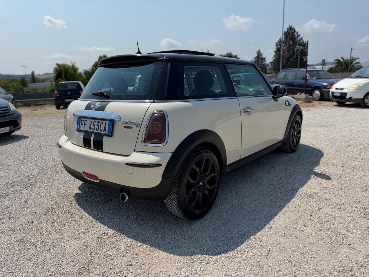 Mini 1.6 16V Cooper D Chili Automatica