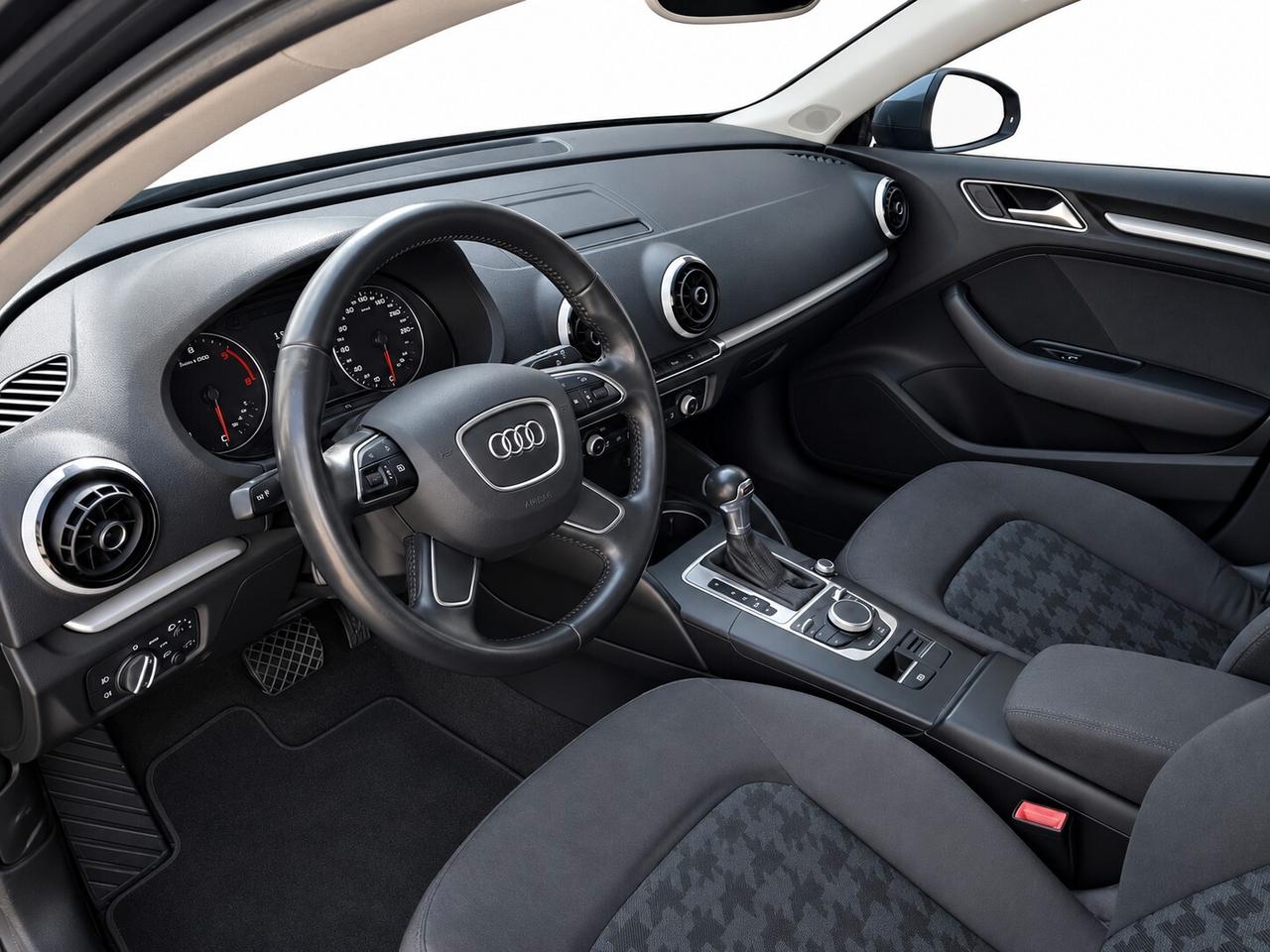 Audi A3 SPB 1.6 TDI Attraction CLEAN DIESEL S TRONIC
