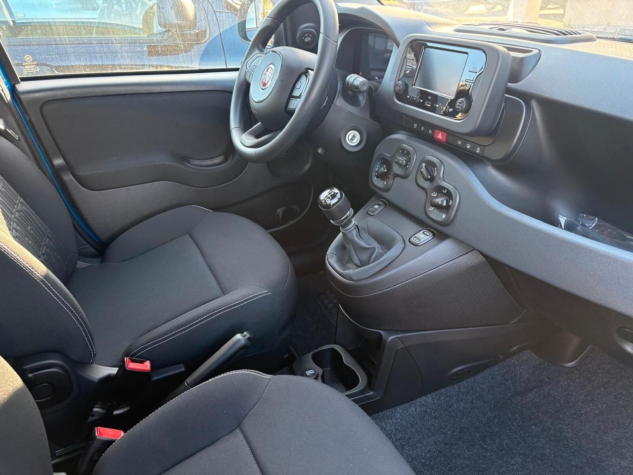 Pandina 1.0 65cv Hybrid Icon    