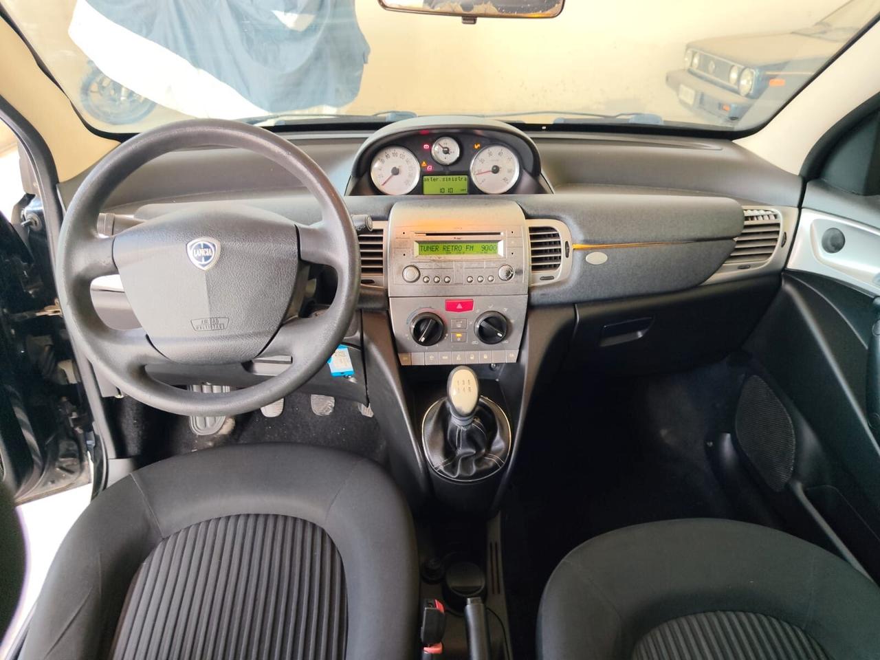 Lancia Ypsilon 1.2 Argento
