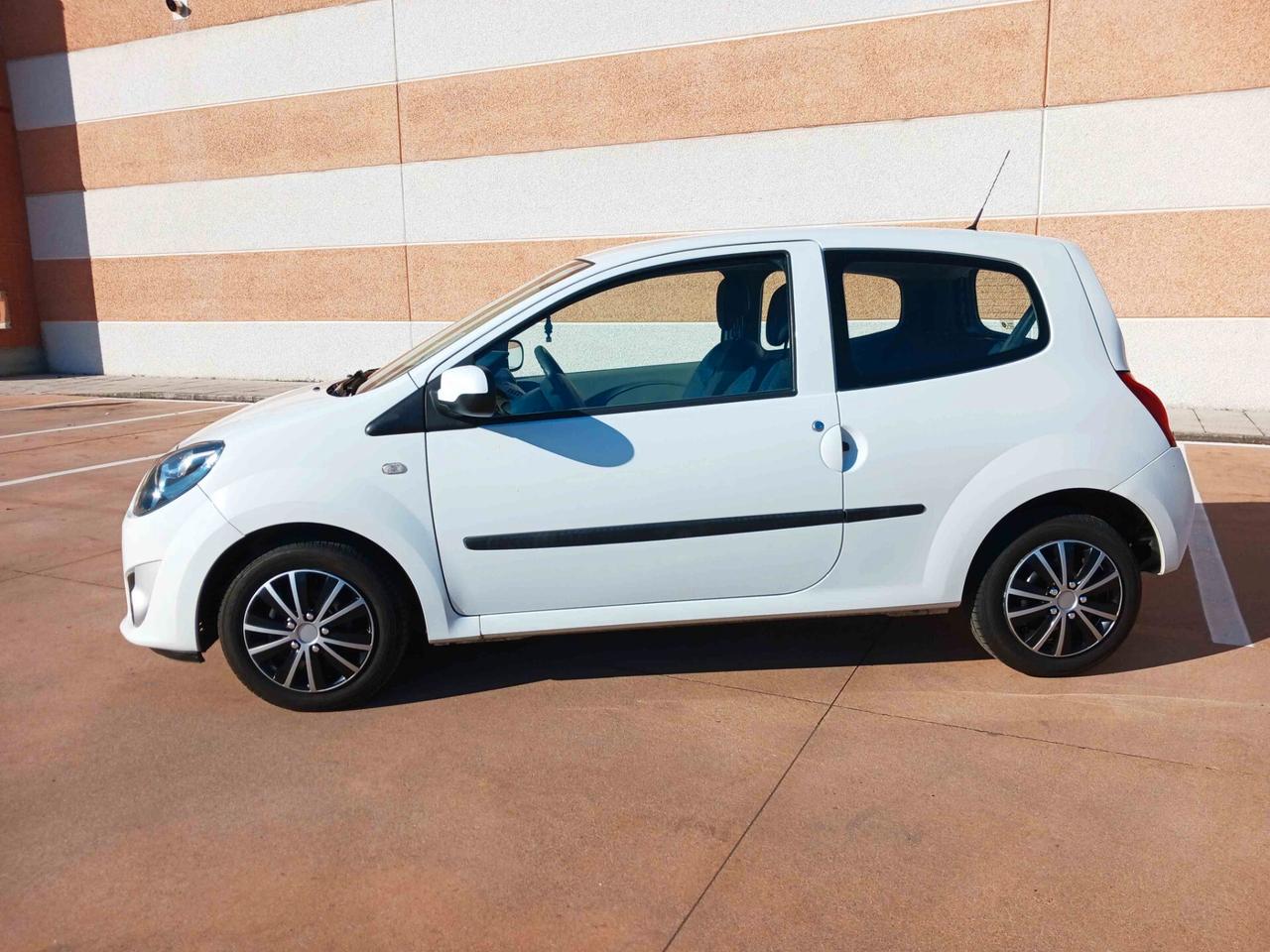 Renault Twingo UNIPRO - PERFETTA IN TUTTO