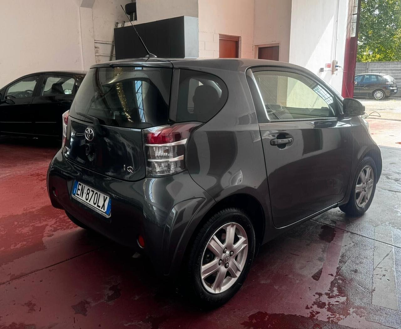 Toyota iQ 1.0 CVT Trend NEOPAT