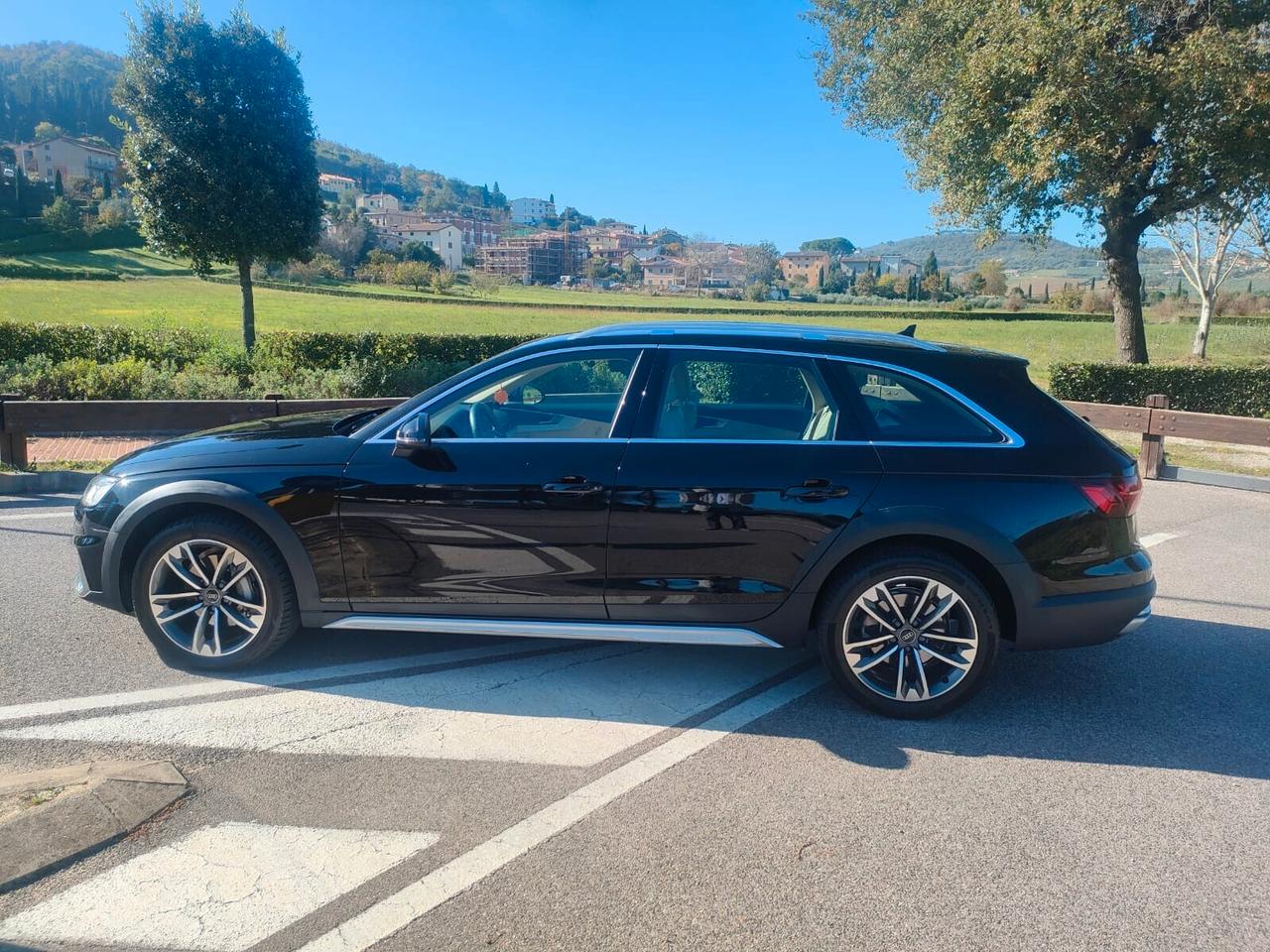 Audi A4 allroad 40 TDI 204 CV S tronic Identity Contrast