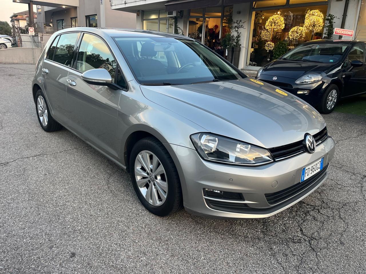 Volkswagen Golf VII/ 1.6TDI/110CV/neopatentati/Euro6B/unico proprietario/5Porte e 5Posti
